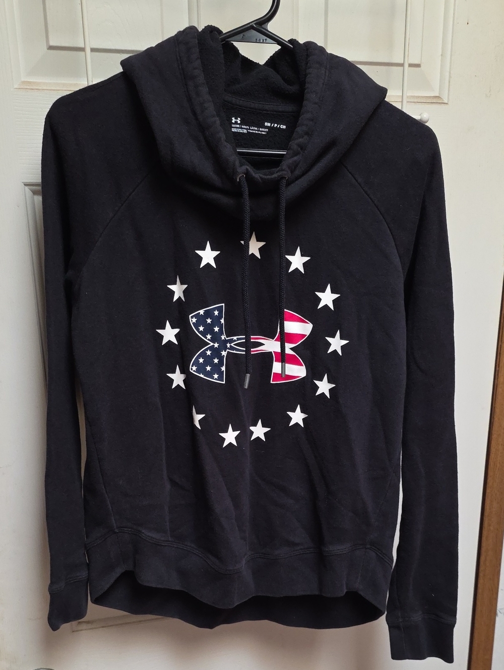Under Armour Black Women's Pullover Hoodie with American Flag Logo